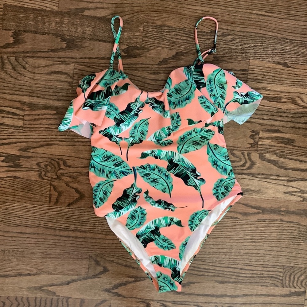 Cupshe Peach Tropical Botanical Ruffle Swimsuit